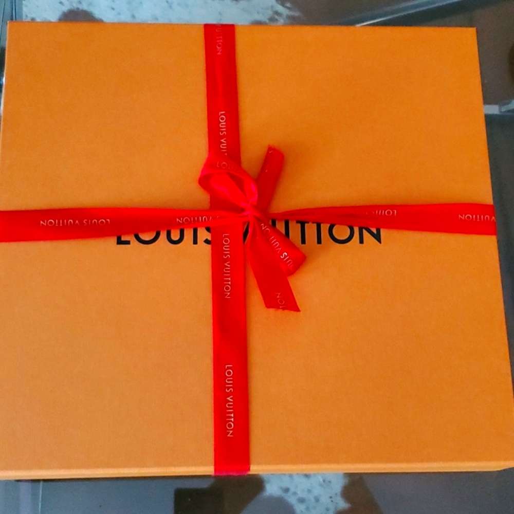 LV gift bag and box